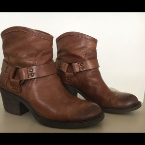 Lucky Brand Size 7 Leather Booties